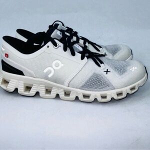 On Cloud Running Black and White Athletic Shoes